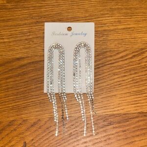 Fashion Jewelry Silver Crystal Dangle Earrings NEVER WORN